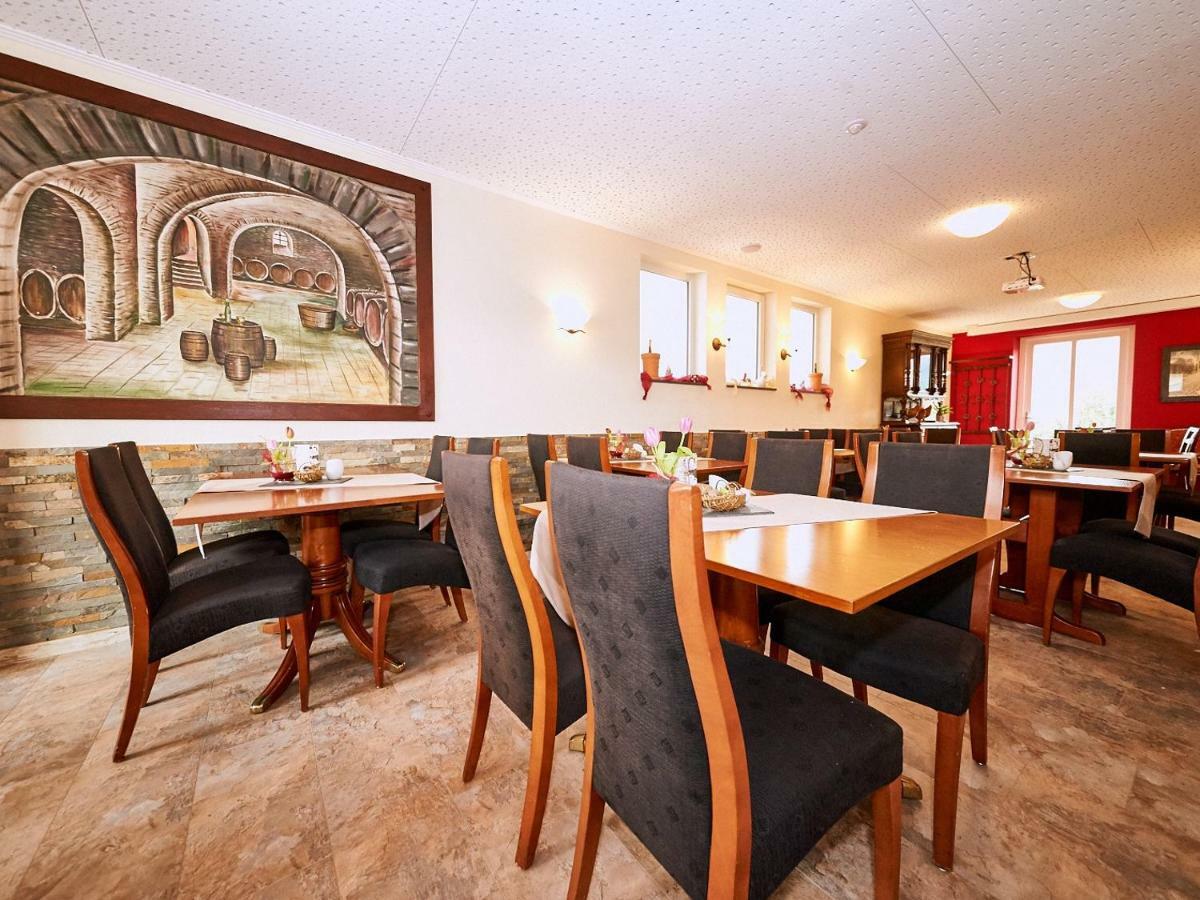 Ferienwohnung-Vinothek Keifer Kinheim Exteriör bild